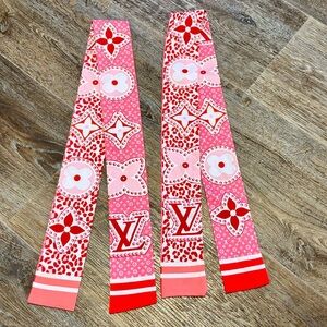 Set of 2 Designer L V Twilly